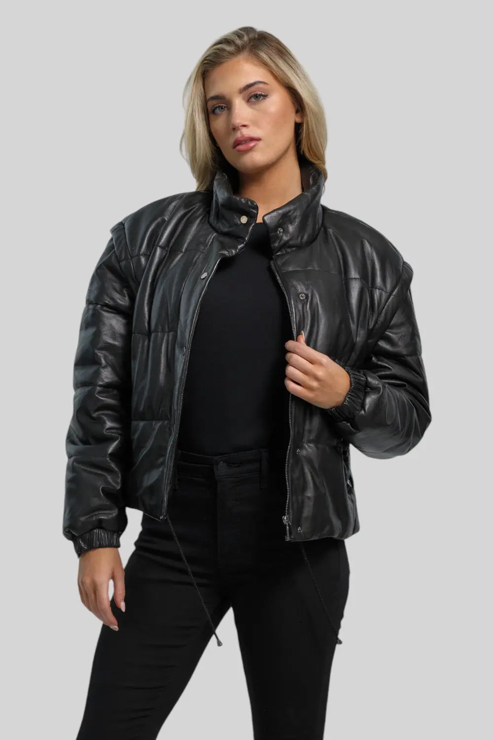 Livia Classic Leather Bomber Spellezo